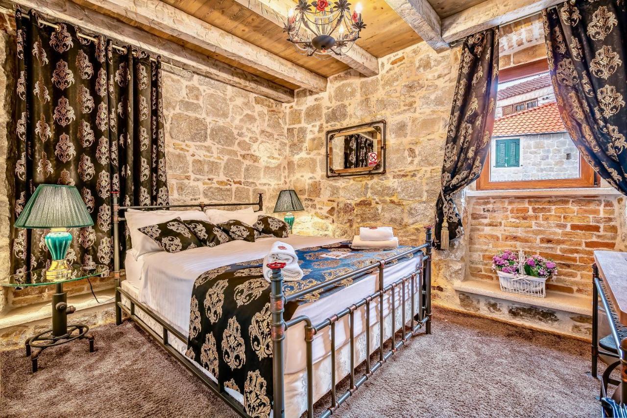 Historic Plaza Varos Split (Adults Only) Dış mekan fotoğraf